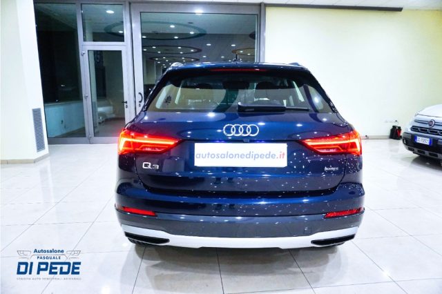 AUDI Q3 40 TDI quattro S tronic Business Advanced Immagine 4