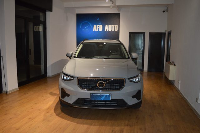 VOLVO XC40 T2 automatico Essential*LEGGERE BENE* Immagine 0