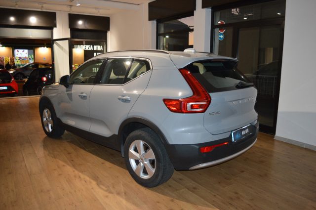 VOLVO XC40 T2 automatico Essential*LEGGERE BENE* Immagine 2