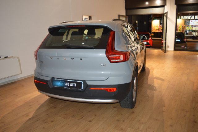 VOLVO XC40 T2 automatico Essential*LEGGERE BENE* Immagine 3