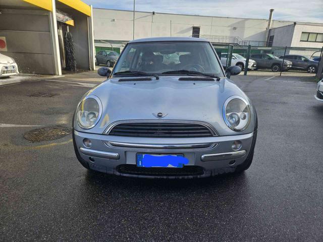 MINI One 1.6 16V One de luxe Immagine 1