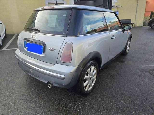 MINI One 1.6 16V One de luxe Immagine 4