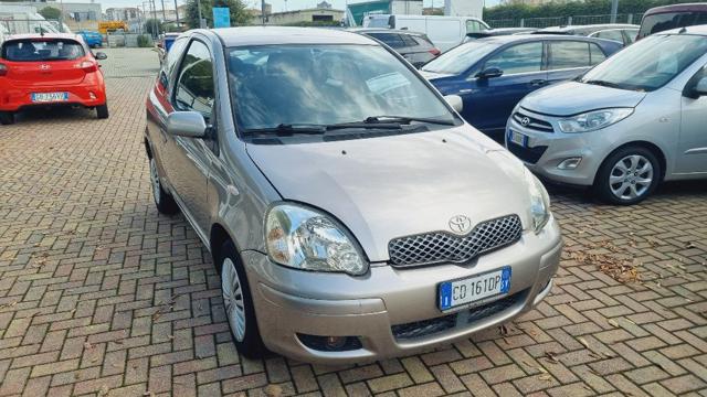 TOYOTA Yaris 1.0i 16V cat 3 porte Immagine 1