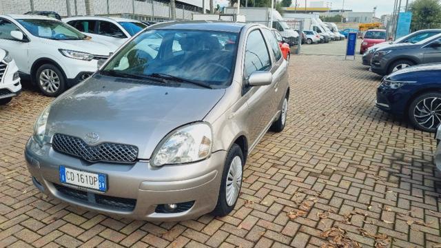 TOYOTA Yaris 1.0i 16V cat 3 porte Immagine 2