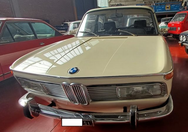 BMW 2000 CS 2000 berlina Immagine 1