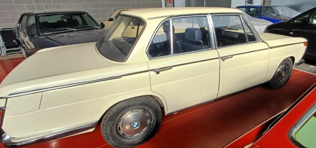 BMW 2000 CS 2000 berlina Immagine 3