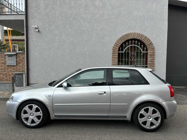 AUDI S3 1.8 turbo QUATTRO Immagine 1