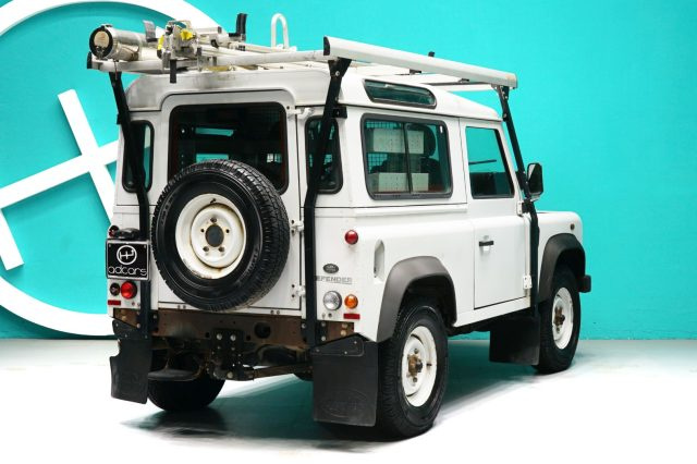 LAND ROVER Defender 90 2.2 TD4 SW Autocarro N1 Immagine 1