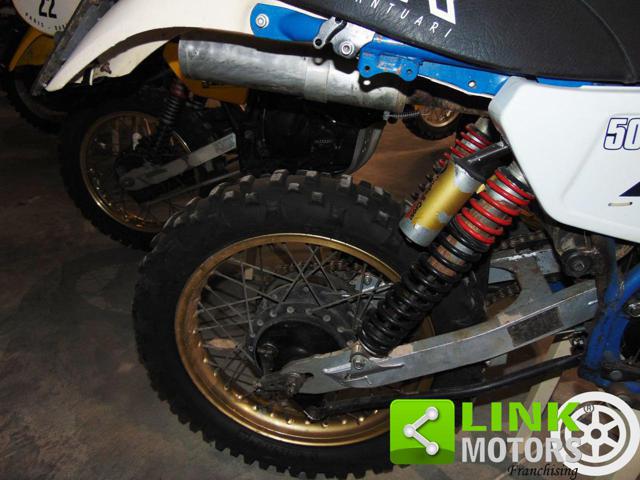 SUZUKI DR 500 S, conservata, matching number Immagine 4