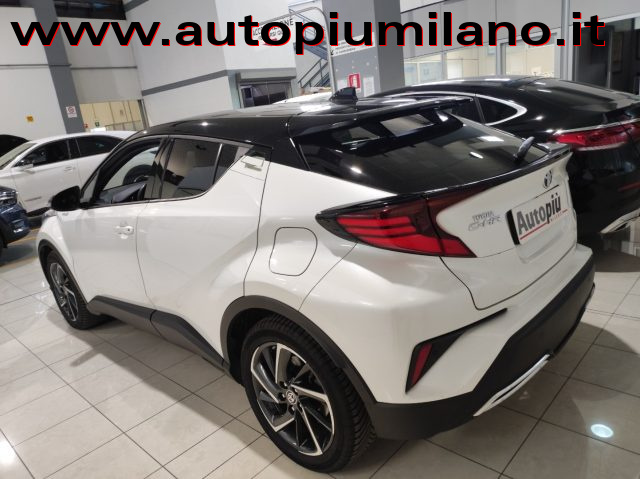 TOYOTA C-HR 2.0 Hybrid E-CVT Premiere Immagine 1