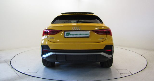 AUDI Q3 SPB 40 2.0 TDI quattro S tronic S line *TETTO APRI Immagine 3