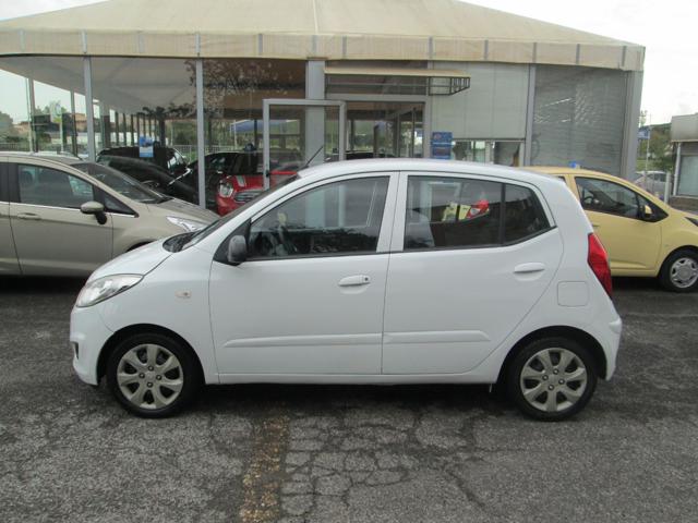 HYUNDAI i10 1.1 12V Fiorucci Immagine 4