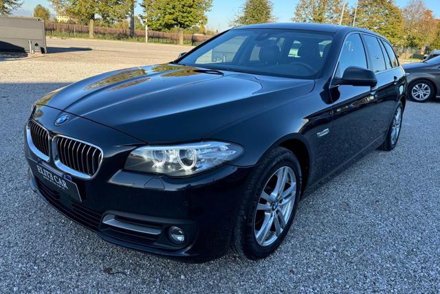 BMW 520 d xDrive Touring SERVICE BMW Immagine 0