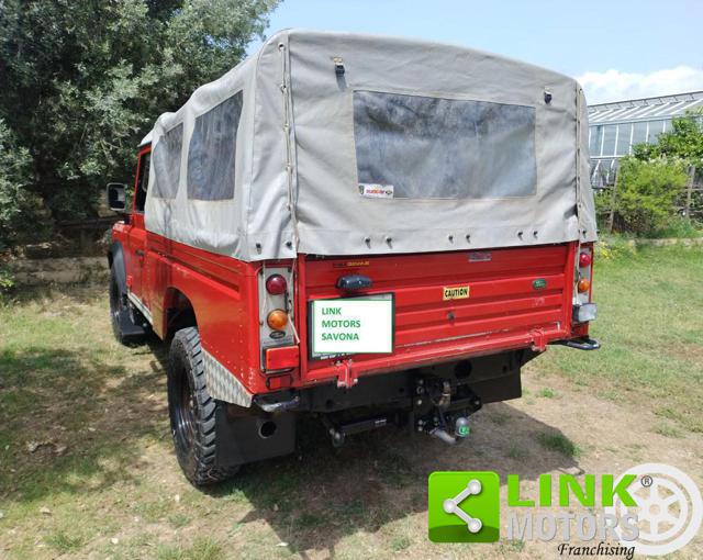 LAND ROVER Defender 110 HCPU 2.5 Immagine 3