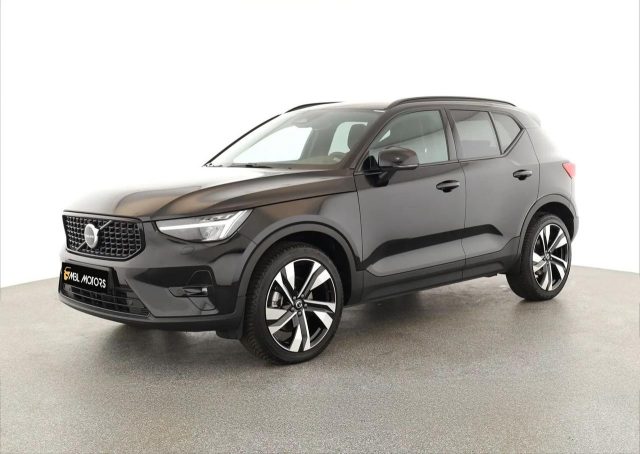 VOLVO XC40 B4 ULTIMATE DARK LED PANO NAVI ACC Immagine 0