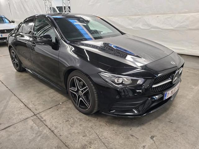 MERCEDES-BENZ CLA 180 d Automatic Premium Immagine 3