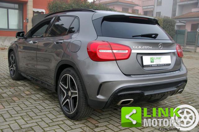 MERCEDES-BENZ GLA 200 d Automatic Sport 136CV Allestimento AMG - 2017 Immagine 3