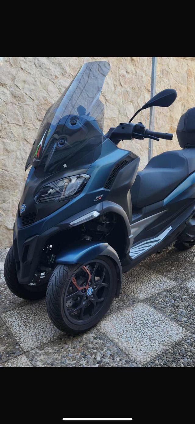 PIAGGIO MP3 mp3 530se Immagine 1