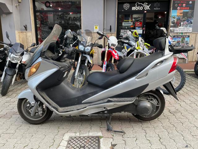 SUZUKI Burgman AN 400 . Immagine 0