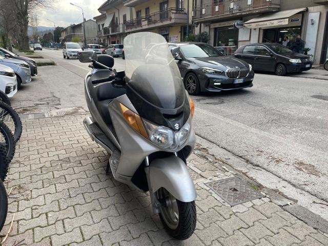 SUZUKI Burgman AN 400 . Immagine 1