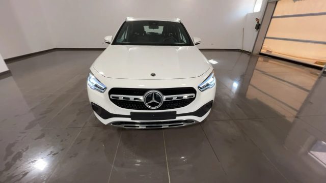 MERCEDES-BENZ GLA 200 d Automatic Sport Plus #VARI.COLORI Immagine 1