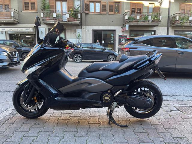 YAMAHA T-Max 500 . Immagine 2