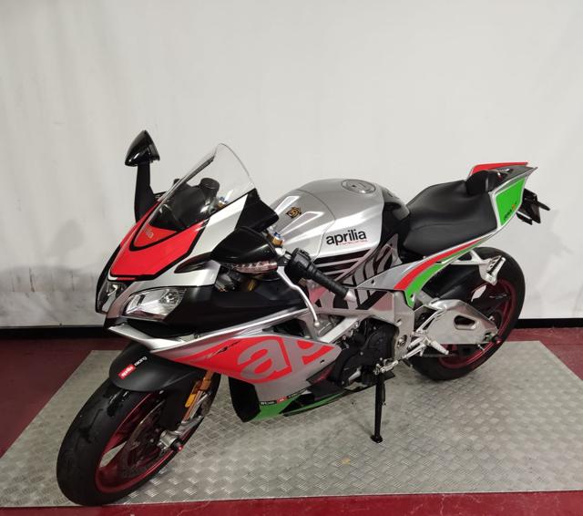 APRILIA RSV4 RF Immagine 1