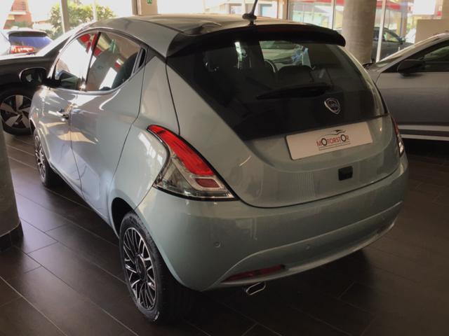 LANCIA Ypsilon 1.0 Hybrid 70cv Platino Immagine 2