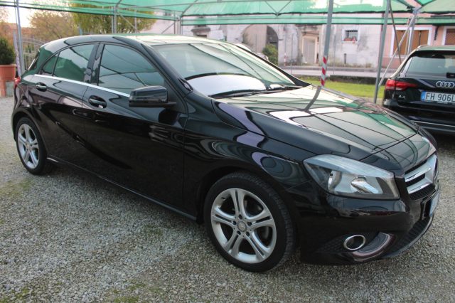 MERCEDES-BENZ A 180 CDI Sport Immagine 3