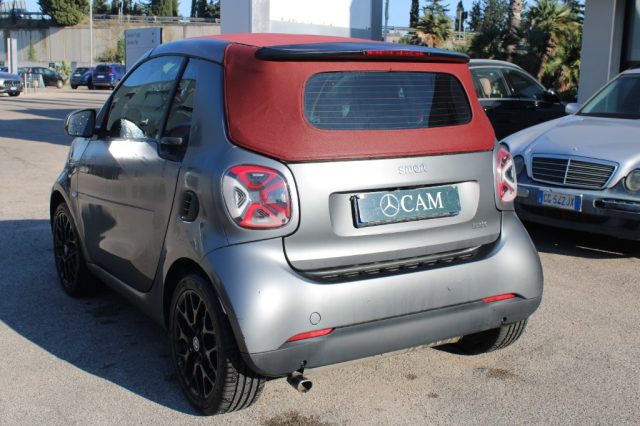 SMART ForTwo 70 1.0 twinamic cabrio Passion Immagine 2