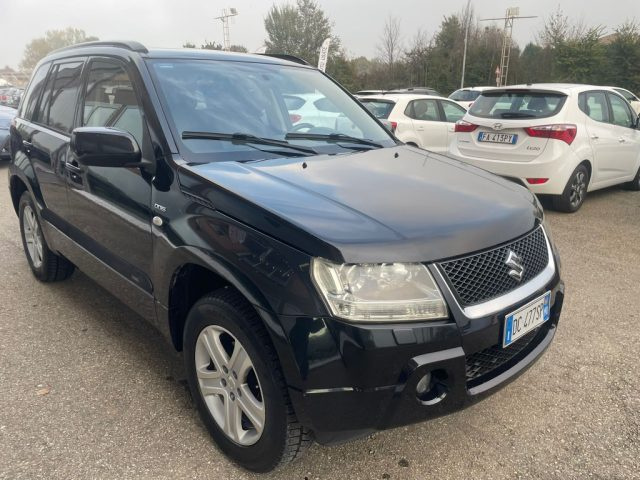 SUZUKI Grand Vitara 2.0 turbodiesel 16V cat S.W. Autocarro Immagine 3