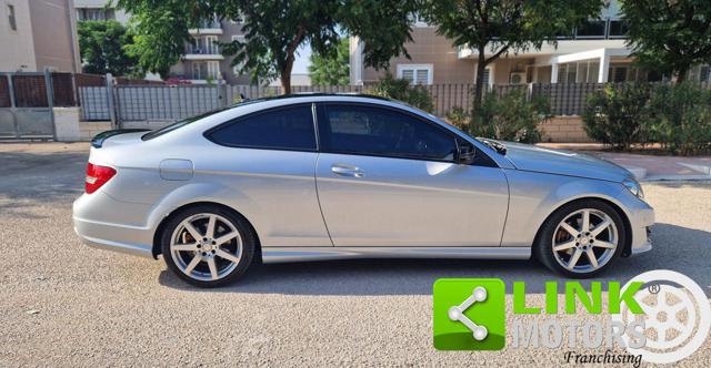 MERCEDES-BENZ C 220 CDI Coupé PREMIUM AMG! Immagine 4