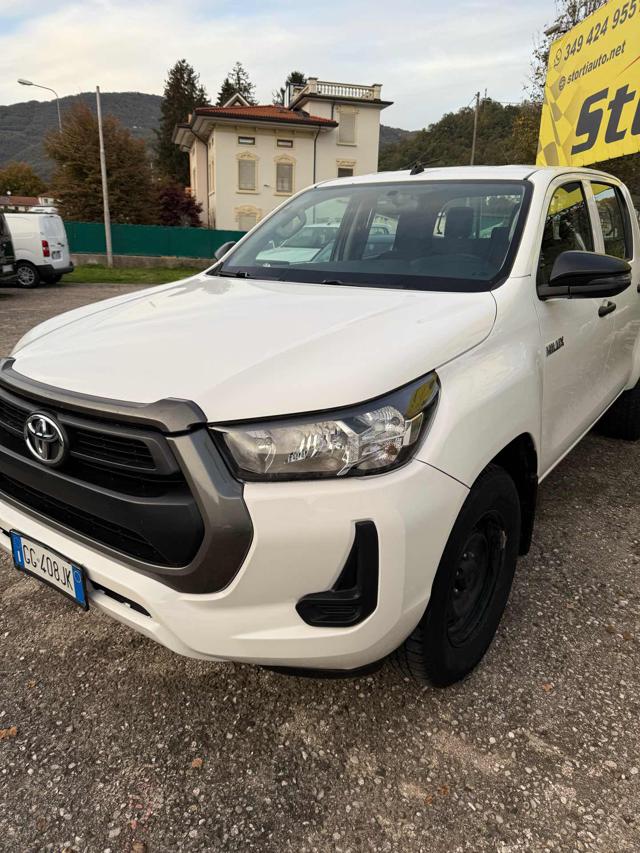 TOYOTA Hilux 2.4 D-4D 4WD 4 porte Double Cab Comfort Immagine 4