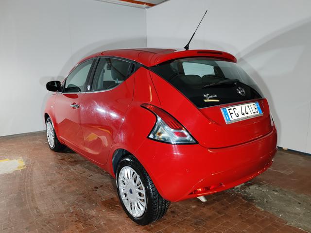 LANCIA Ypsilon 1.2 69 CV 5 porte GPL Ecochic Gold Immagine 3