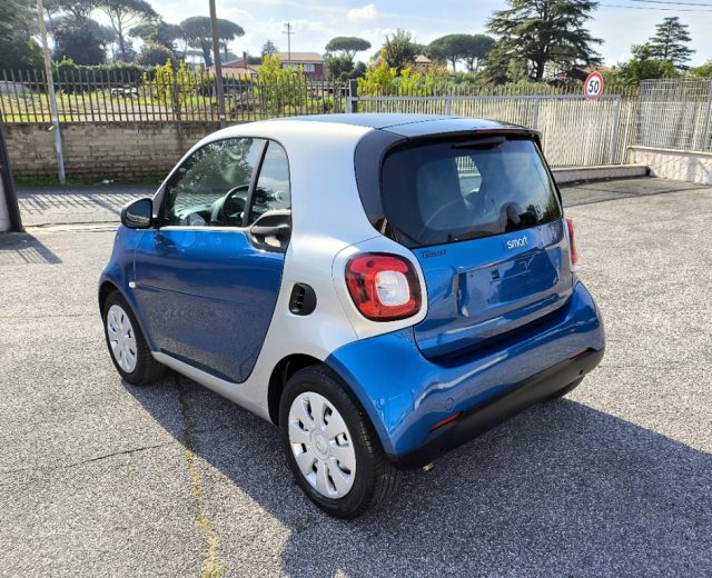 SMART ForTwo 70 1.0 Youngster PREZZO REALE!! Immagine 3