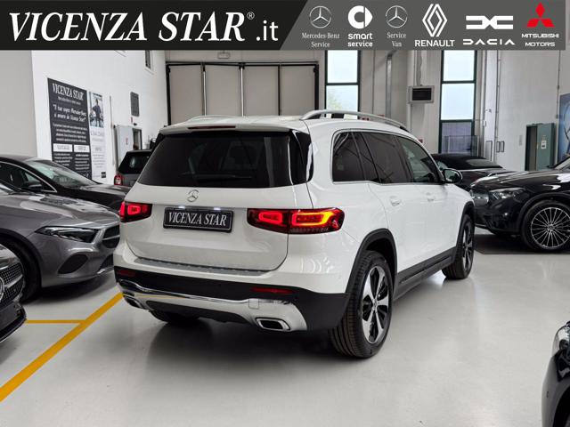 MERCEDES-BENZ GLB 180 d SPORT Immagine 2