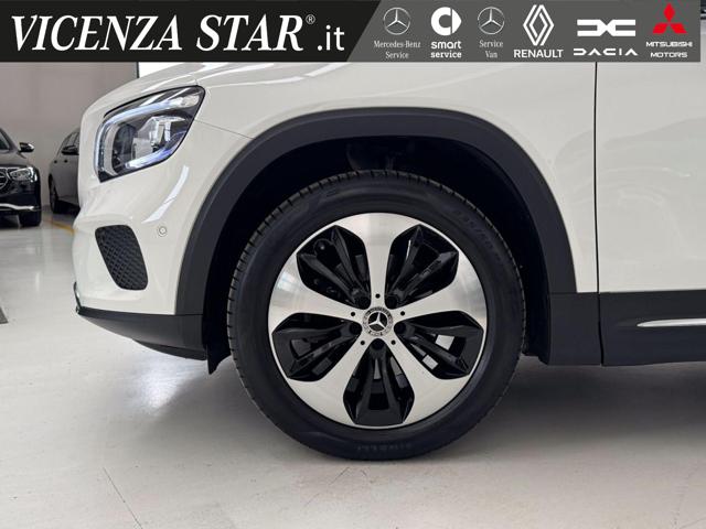 MERCEDES-BENZ GLB 180 d SPORT Immagine 4