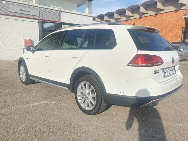 VOLKSWAGEN Golf Variant Alltrack 1.6 TDI 4MOTION Executive BMT Immagine 3