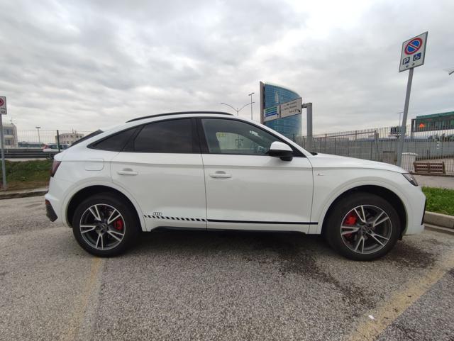 AUDI Q5 black sportback Immagine 4