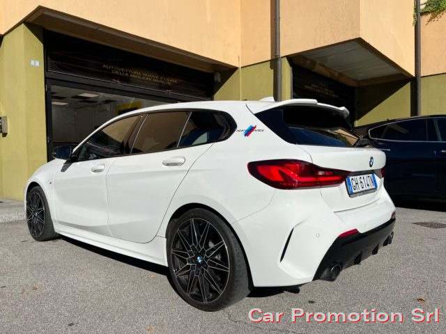 BMW 118 i 5p. Msport Immagine 1