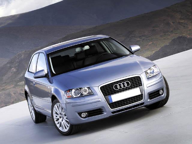 AUDI A3 Grigio scuro metallizzato