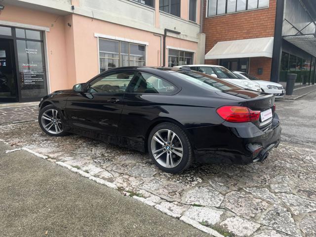 BMW 420 d Coupé Sport Immagine 3