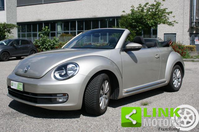 VOLKSWAGEN Maggiolino Cabrio 2.0 TDI Design BlueMotion Technology Immagine 0