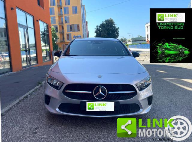 MERCEDES-BENZ A 180 d Automatic Sport Night Edition Immagine 2