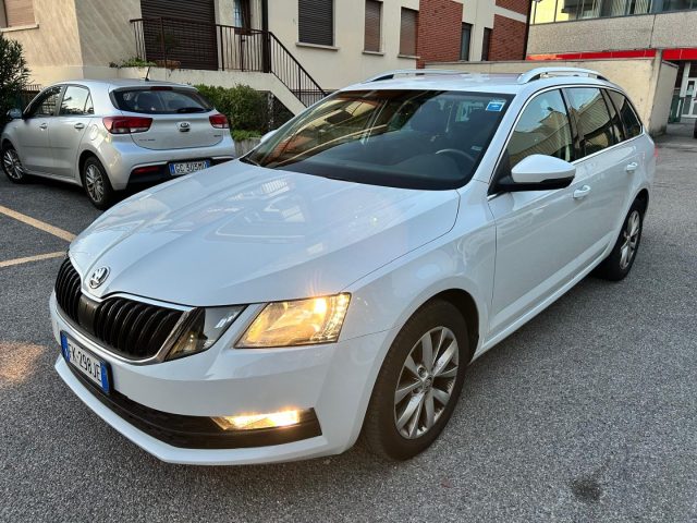 SKODA Octavia 1.6 TDI CR 115 CV Wagon Executive CarPlay/Android Immagine 0