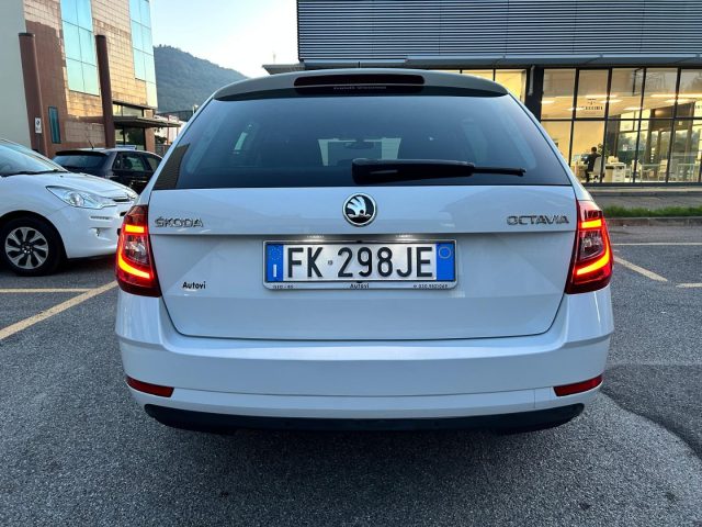 SKODA Octavia 1.6 TDI CR 115 CV Wagon Executive CarPlay/Android Immagine 3