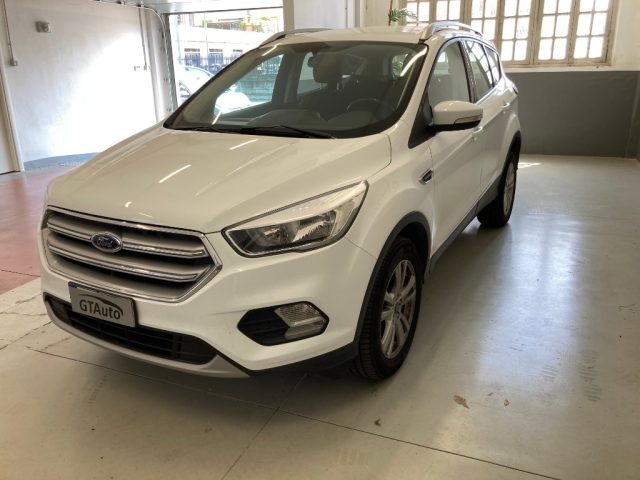 FORD Kuga 1.5 TDCI 120 CV S&S 2WD Titanium Immagine 3