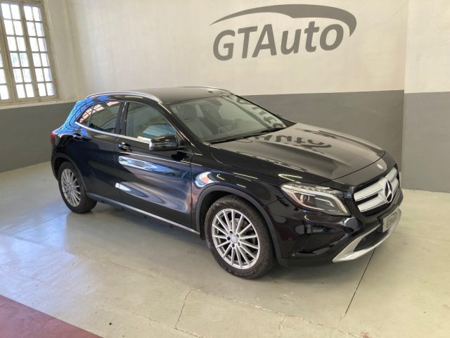 MERCEDES-BENZ GLA 220 d Automatic Business Immagine 0