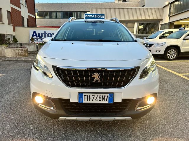 PEUGEOT 2008 BlueHDi 100 Allure *Navi/CarPlay/Android* Immagine 2