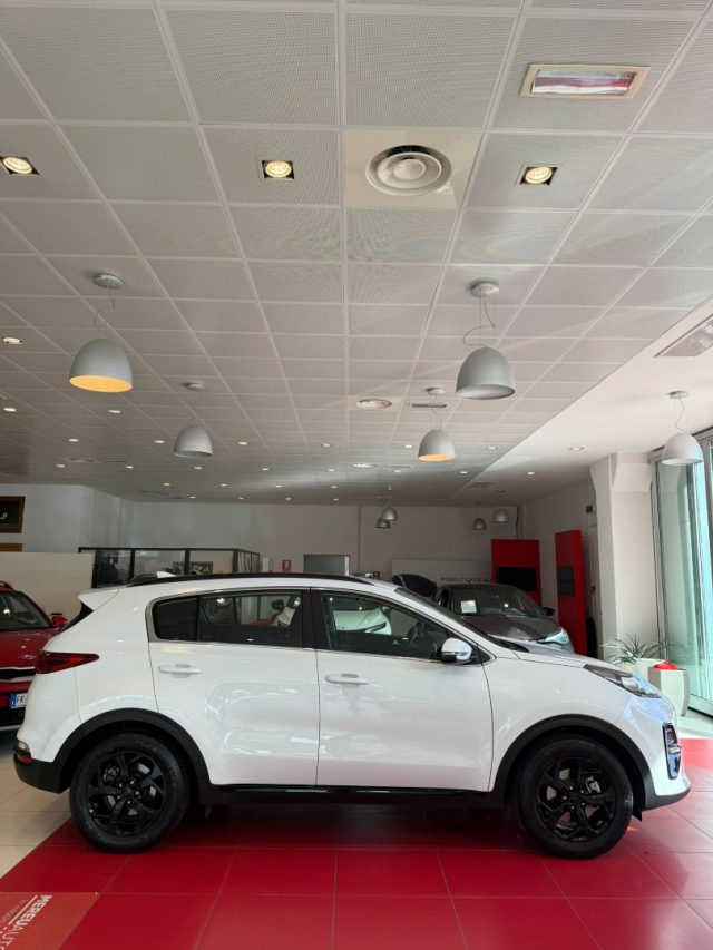 KIA Sportage 1.6 CRDI 136 CV 2WD Mild Hybrid Black Edition Immagine 3